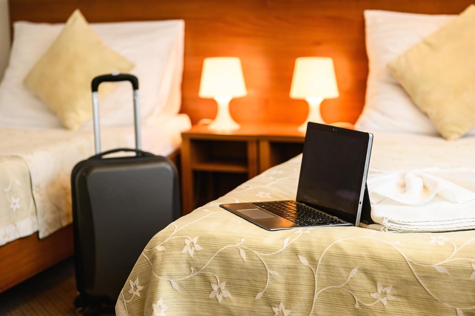 Hotel Janosik Липтовски-Микулаш Экстерьер фото