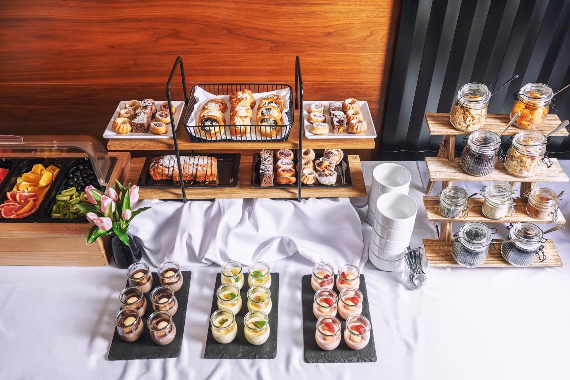 Hotel Janosik Липтовски-Микулаш Экстерьер фото