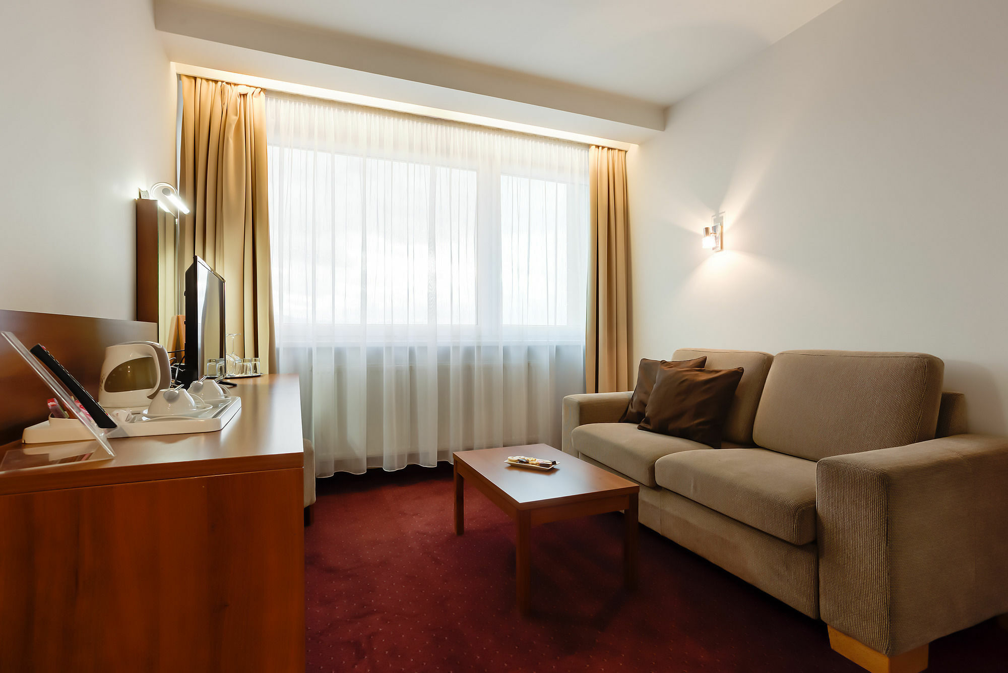 Hotel Janosik Липтовски-Микулаш Экстерьер фото