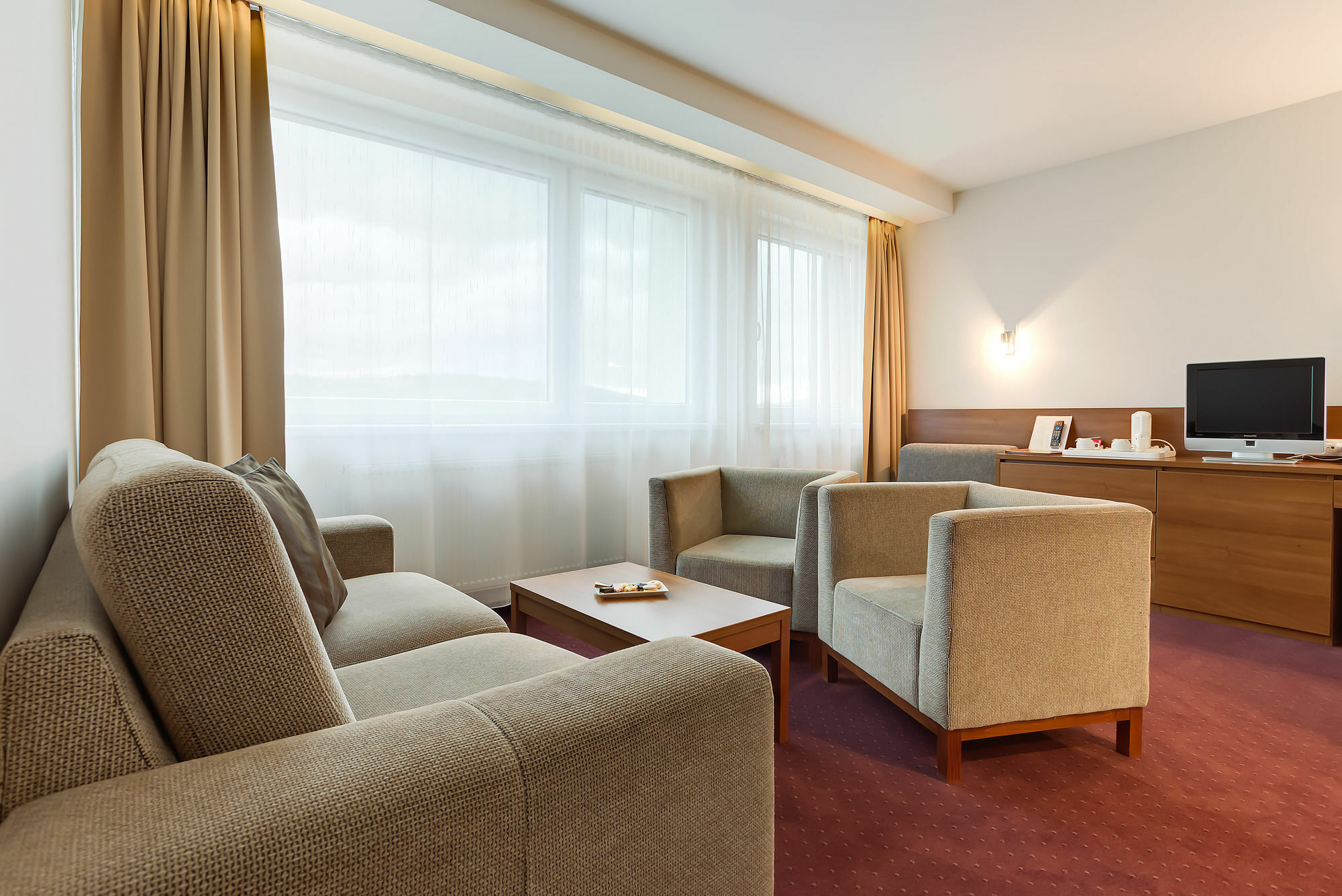 Hotel Janosik Липтовски-Микулаш Экстерьер фото
